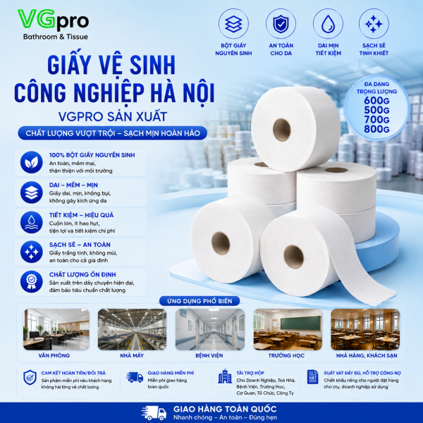 Giấy vệ sinh công nghiệp 600g dòng sản phẩm giấy cuộn to phù hợp mọi không gian. Giới thiệu giấy vệ sinh công nghiệp Hà Nội 600 gram Được biết đến là dòng sản phẩm mới, có những ưu điểm vượt trội so với giấy nhỏ truyền thống. Giấy cuộn lớn 600g được sản xuất từ bột giấy nguyên sinh, rất thân thiện khi sử dụng. Từ nguồn nguyên liệu đầu vào được kiểm soát, hệ thống máy móc tự động thành phẩm giấy cuộn 600g đồng đều, đẹp về cảm quan. Quy trình sản xuất nói không với hóa chất tẩy trắng, không hóa chất tạo mùi, không bột thạch cao.. Giấy vệ sinh công nghiệp 600g có độ dai tốt, giấy mềm, mịn lại dễ tan trong nước. Sản phẩm này cũng có thể sử dụng lau bàn bếp do đặc tính thấm hút tốt. Màu giấy trắng ngà là đặc điểm do không sử dụng chất tẩy trắng. Do vậy nó rất an toàn cho người dùng có làn da nhạy cảm. Quy cách đóng gói 5 cuộn 1 túi. Một bịch gồm 4 túi là 20 cuộn.