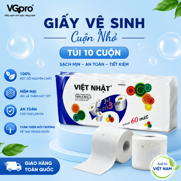 Nguyên liệu: 100% bột gỗ nguyên chất + Không chất tẩy trắng + Không chất bảo quản + Không hương liệu: giấy có mùi thơm thanh nhẹ của gỗ từ nhiên + Không ô nhiễm môi trường: giấy được làm từ 100% bột gỗ nguyên chất dễ dàng phân huỷ, không ô nhiễm môi trường – Giấy có độ dai nhẹ tự nhiên khi dùng khô, không có bụi, mủn giấy; bề mặt giấy mềm mịn, không làm hại da, không gây kích ứng nên phù hợp với cả làn da nhạy cảm. – Một tờ 3 lớp – dễ dàng tan trong nước để không gây tắc bồn cầu. – Giấy được sản xuất trên dây chuyền công nghệ hiện đại, không sử dụng hóa chất và vô cùng thân thiện với môi trường. – Giấy vệ sinh cuộn sử dụng trong nhiều môi trường khác nhau: Phòng bếp, phòng tắm, nhà vệ sinh